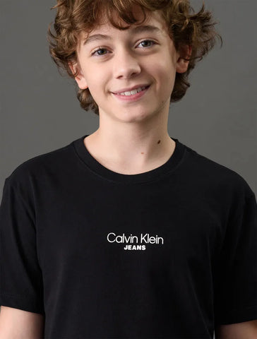 CAMISETA CKJ KIDS MAS LOGO CALVIN JEANS PRETO