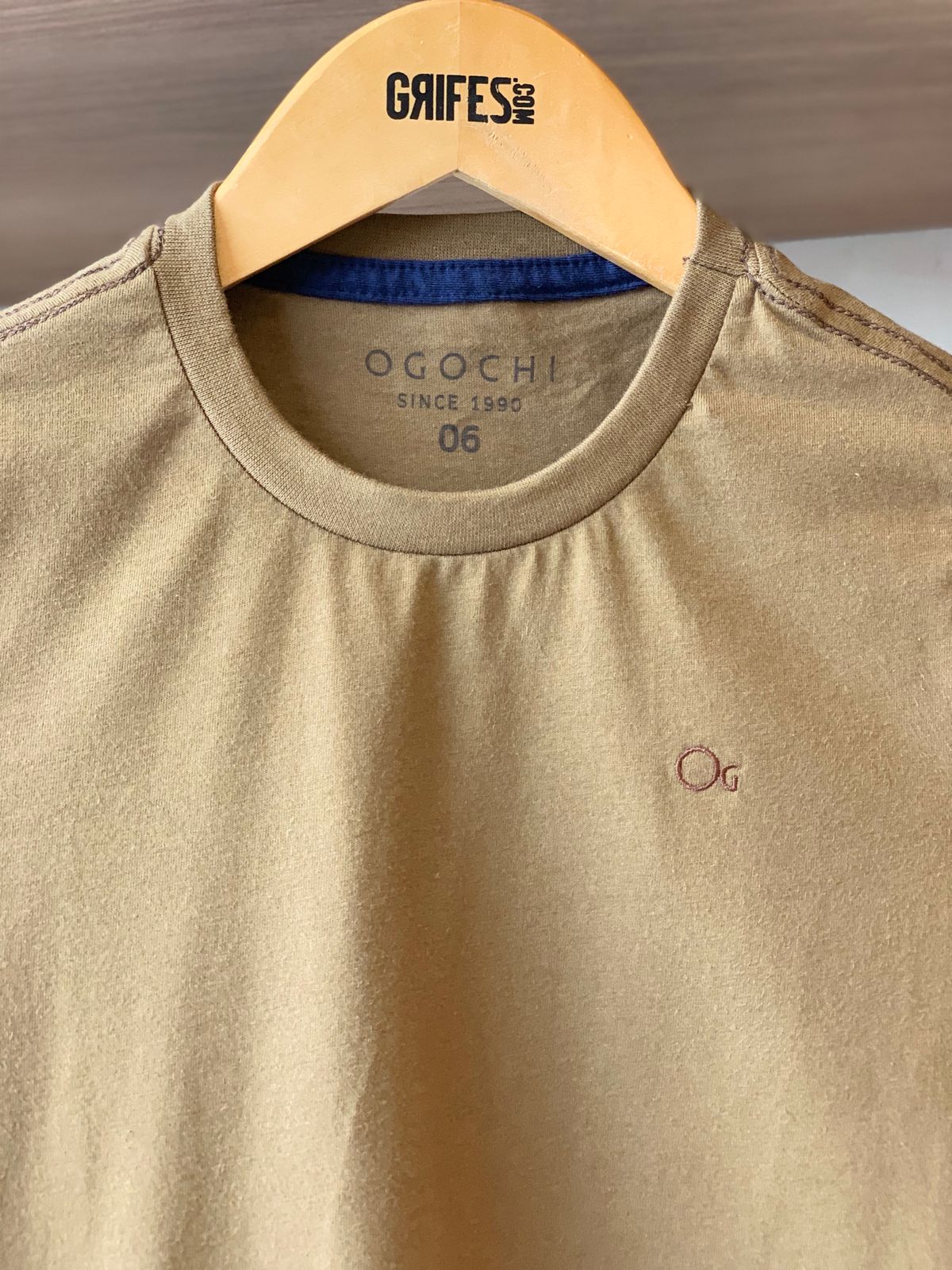 CAMISETA OGOCHI INF MC ESSENCIAL KAKI ESCURO 0024