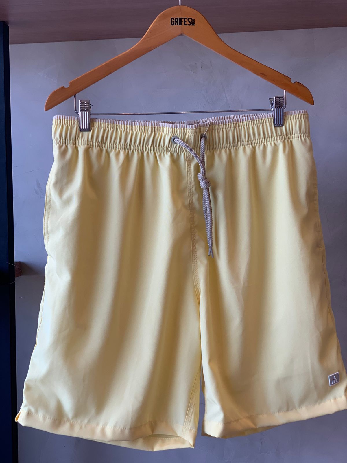 SHORT TACTEL MASC LISO JAIAL AMARELO CLARO/KHAKI