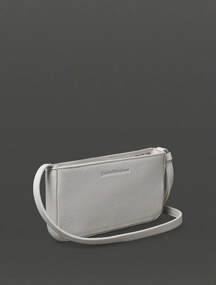 BOLSA CKJ FEM PEQUENA CKJ 2 EM 1 OFF WHITE