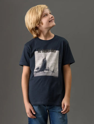 CAMISETA CKJ KIDS MC MAS NO BOUNDARIES MARINHO