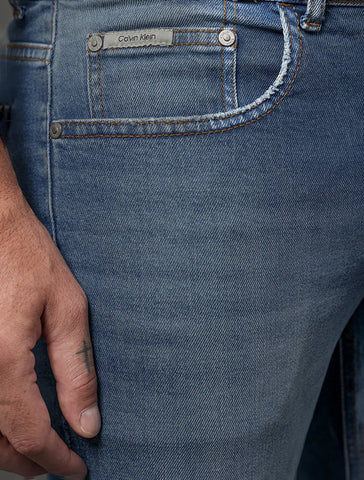 CALCA CKJ MAS JEANS SKINNY 5 POCKETS AZUL MEDIO