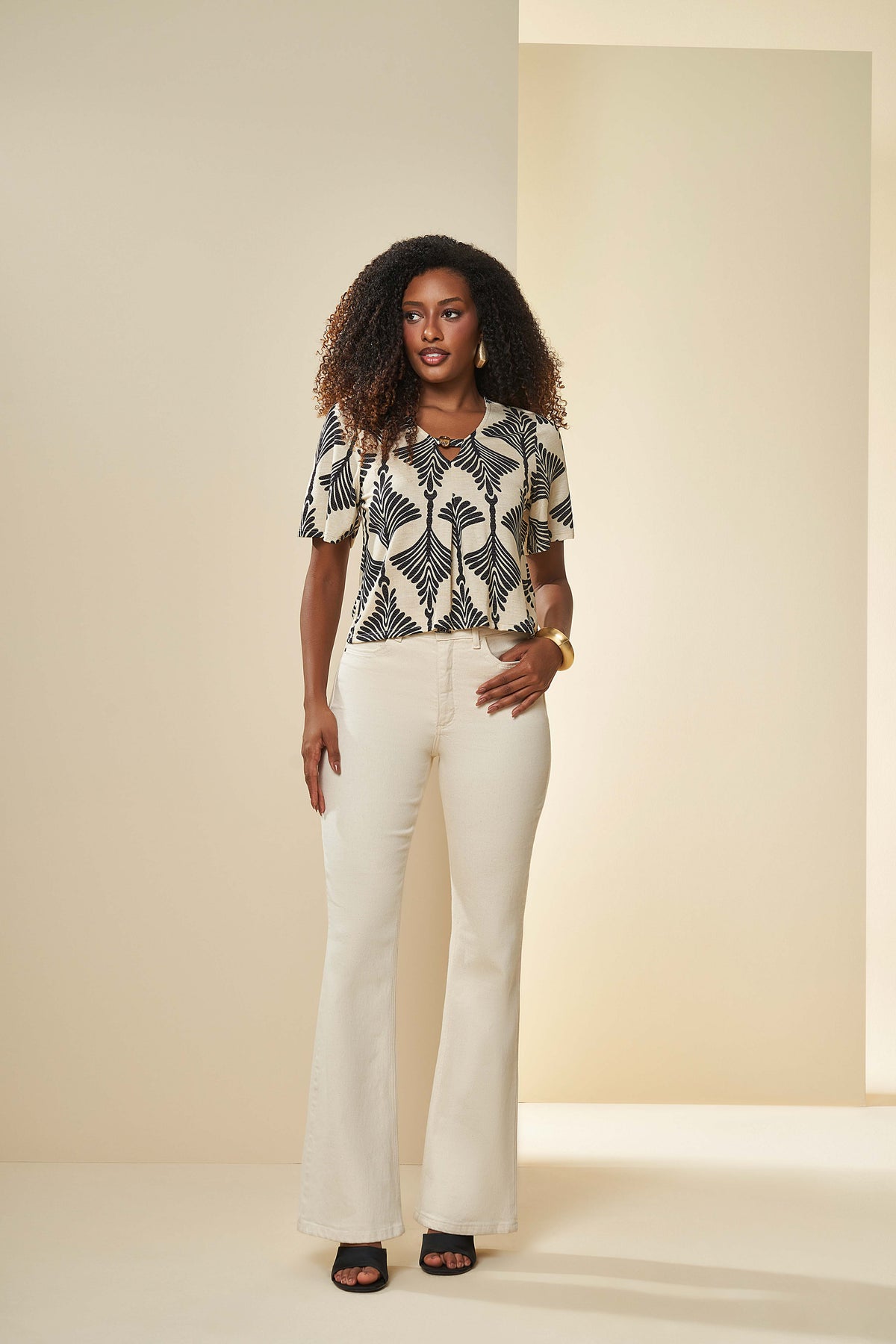 BLUSA MC MALHA TRAB CLOE  EST BOHO CHIC PRETO BOHO CHIC