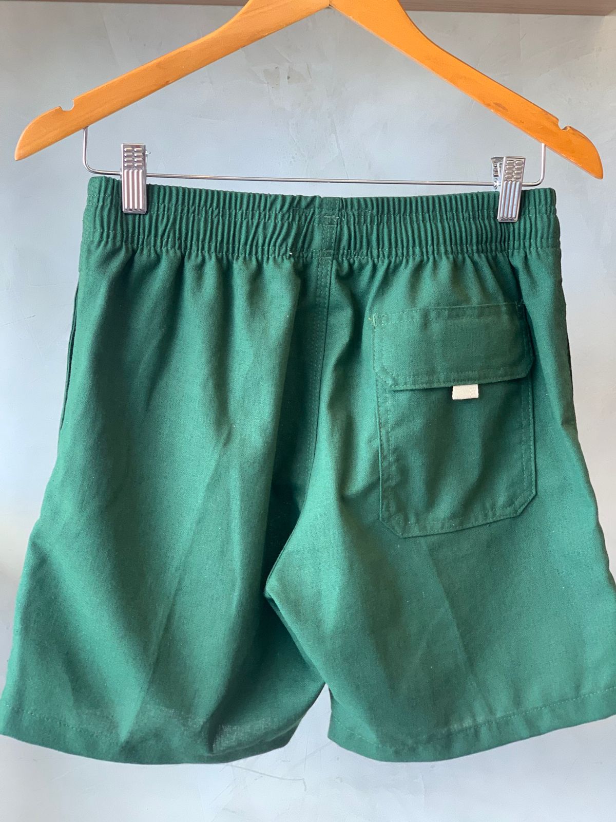 SHORT LINHO MASC LISO VERDE FLORESTA