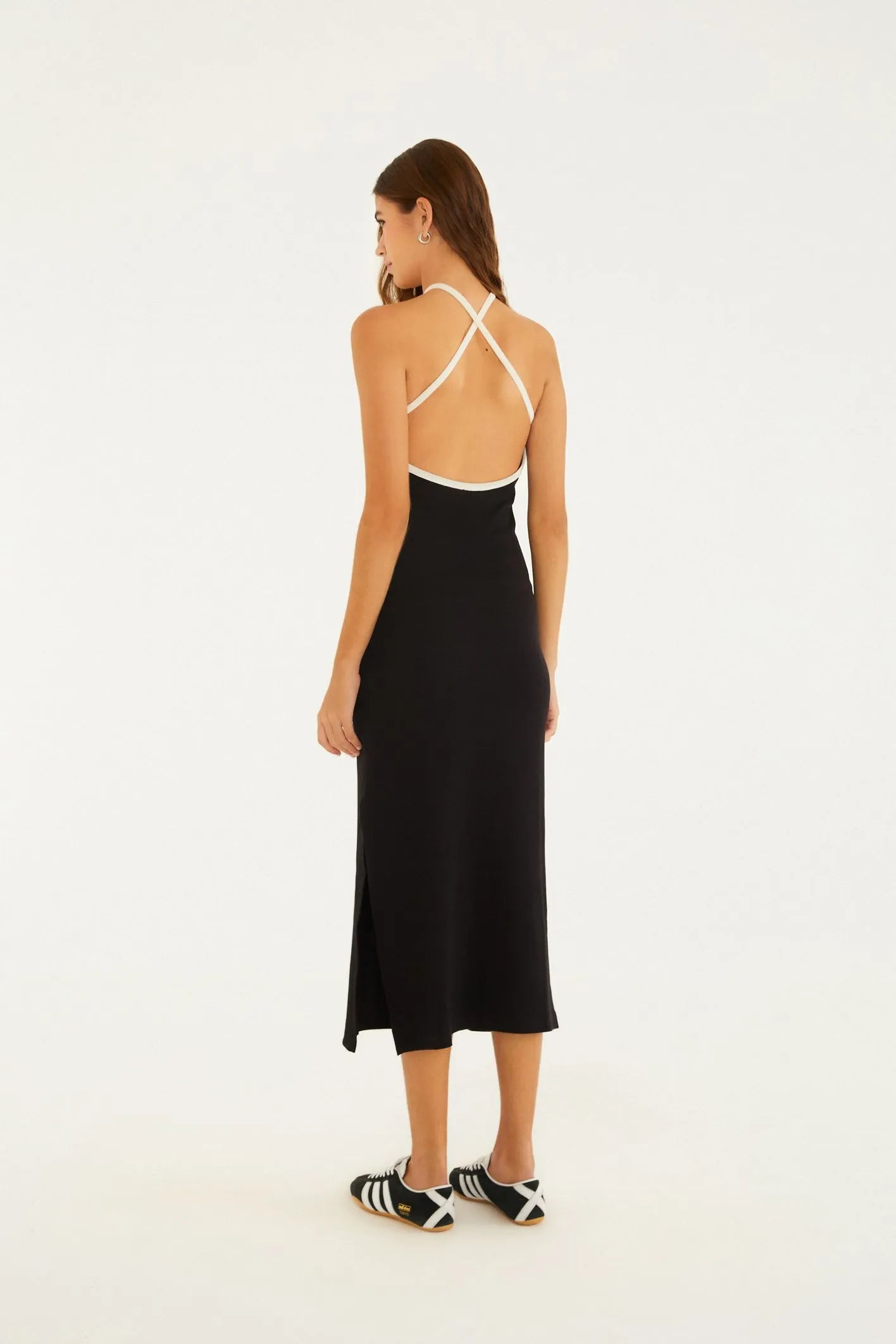 VESTIDO VIES BICOLOR FARM PRETO