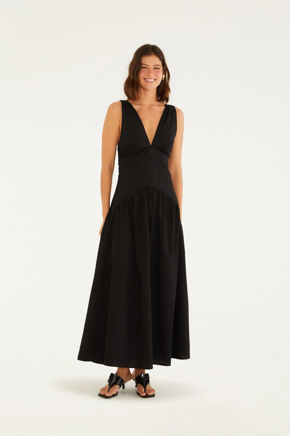 VESTIDO FRENTE UNICA CROPPED FARM PRETO