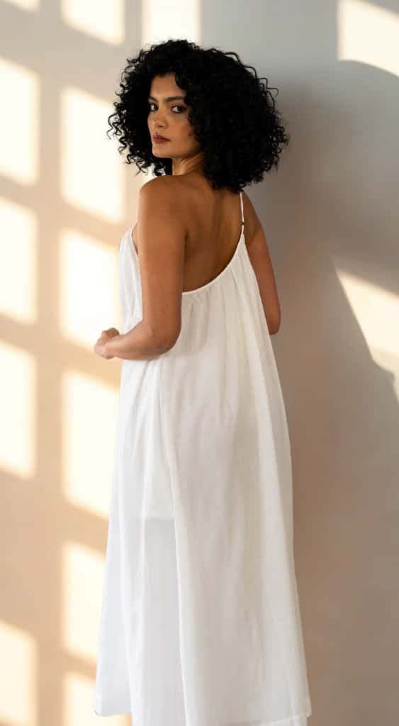 VESTIDO LONGO OMBRO SO FARM BRANCO