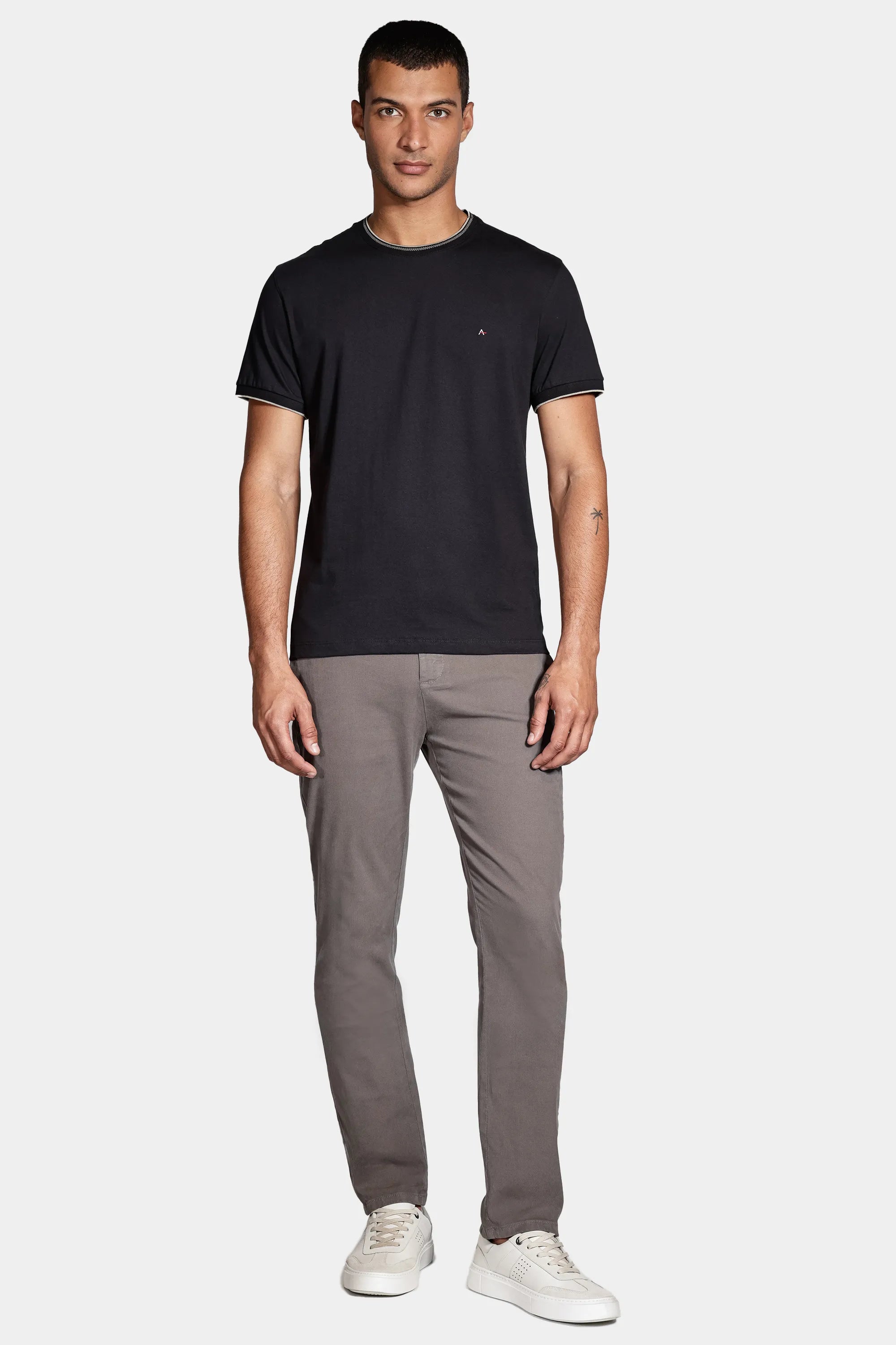 CAMISETA MAS MC BASICA FRISO GOLA ARAMIS PRETO/GRAFITE