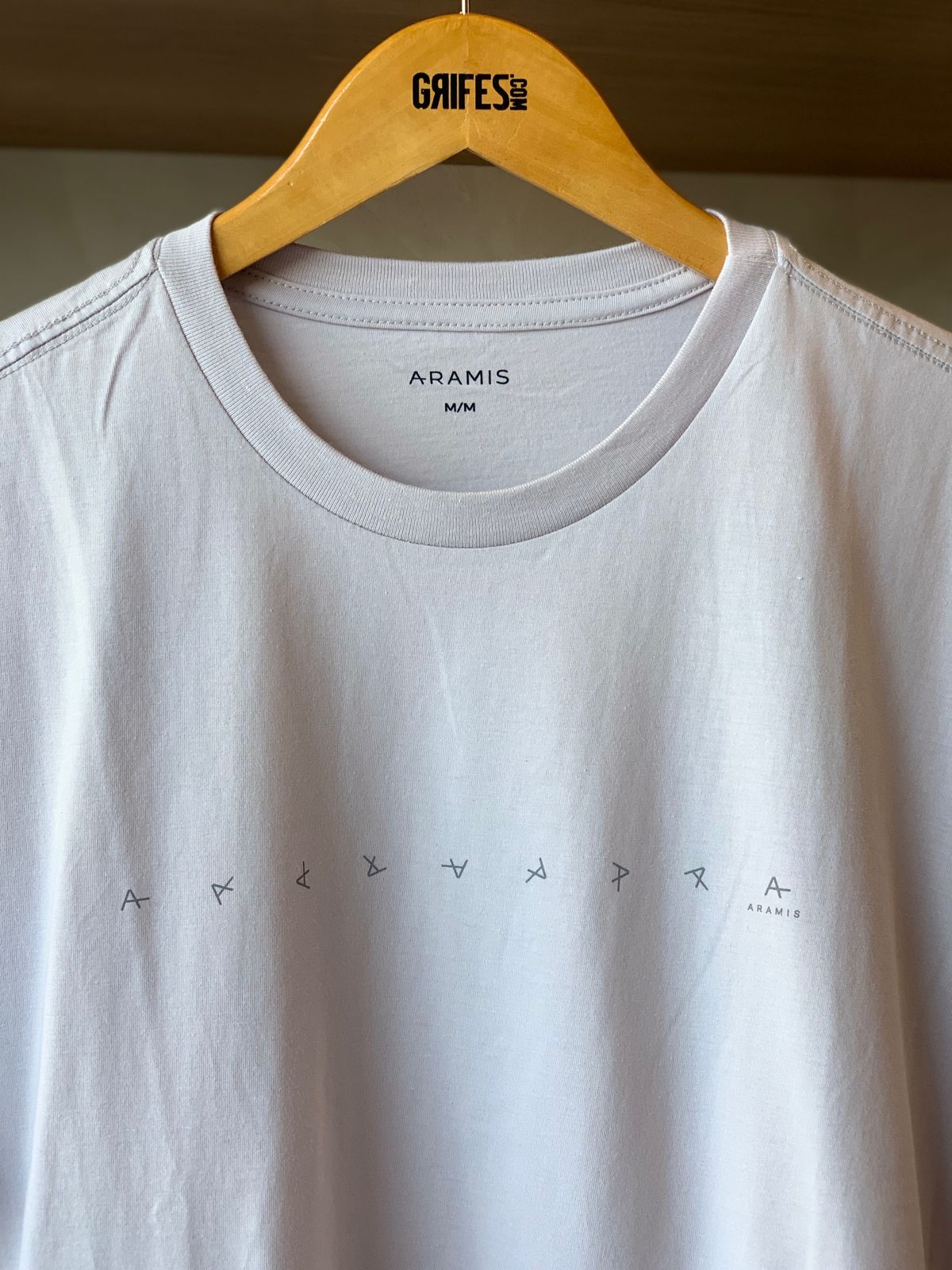 CAMISETA MC ARAMIS ESTAMPA ROTACAO CINZA CLARO