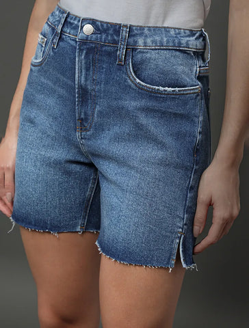 BERMUDA CKJ FEM JNS MEIO COXA BARRAS FIO AZUL MEDIO