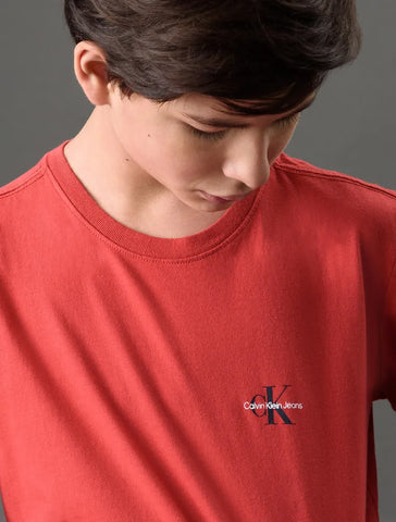 CAMISETA CKJ KIDS MAS MC REISSUE PEITO VERMELHO
