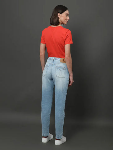 CALCA CKJ FEM JEANS MOM PEQ PUIDOS AZUL CLARO