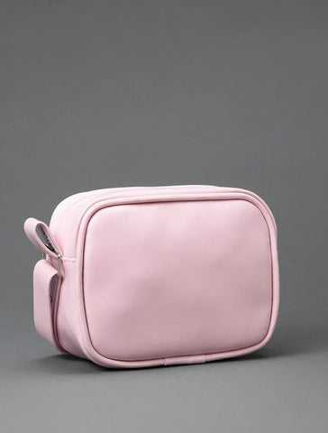 BOLSA CKJ KIDS FEM CAMERA BAG CKJ ROSA CLARO
