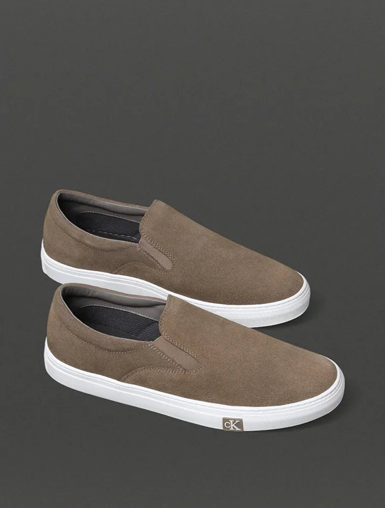 TENIS CKJ MAS PROJECT SLIP ON CAQUI CLARO