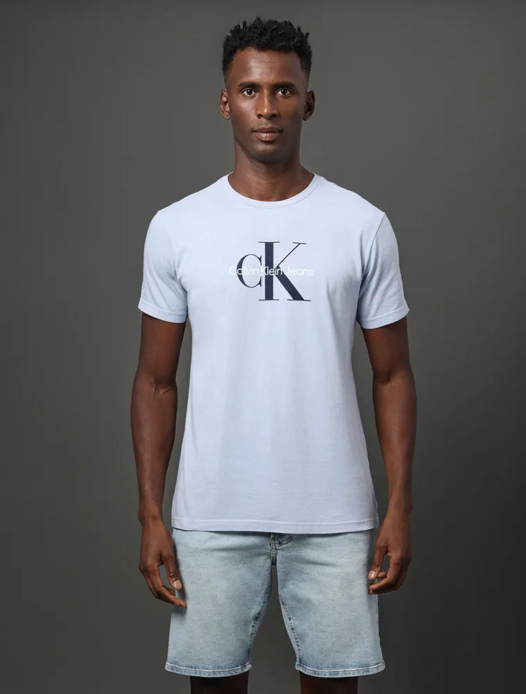 CAMISETA MC MAS CKJ RE ISSUE LAVANDA