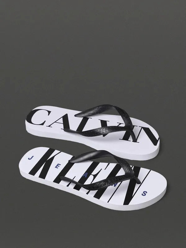CHINELO MAS CKJ LOGO SERIF FONT BRANCO