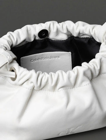 BOLSA FEM MEDIA CKJ SOFT OFF WHITE