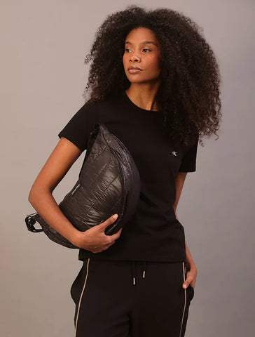 BLUSA MC CKJ FEM LOGO CK BORDADO PRETO