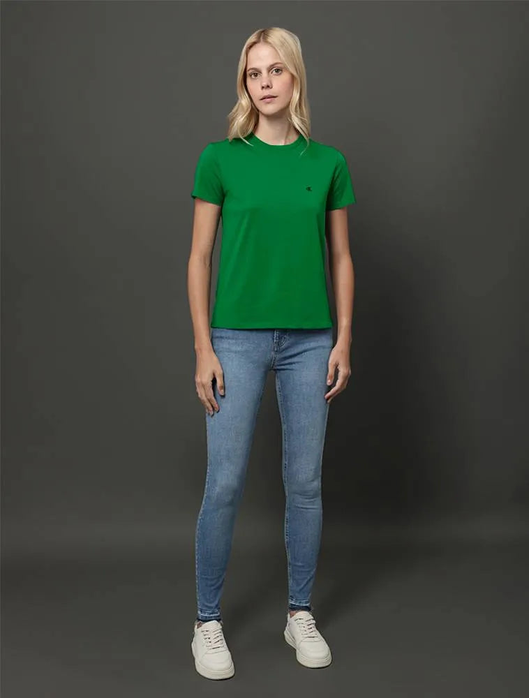BLUSA MC CKJ FEM LOGO CK BORDADO VERDE MEDIO