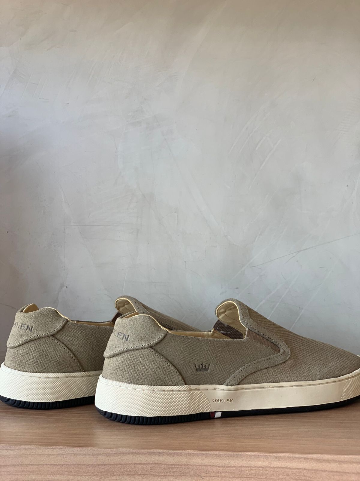 TENIS MAS BOSSANOVA TEXTURE OSKLEN AZEITONA