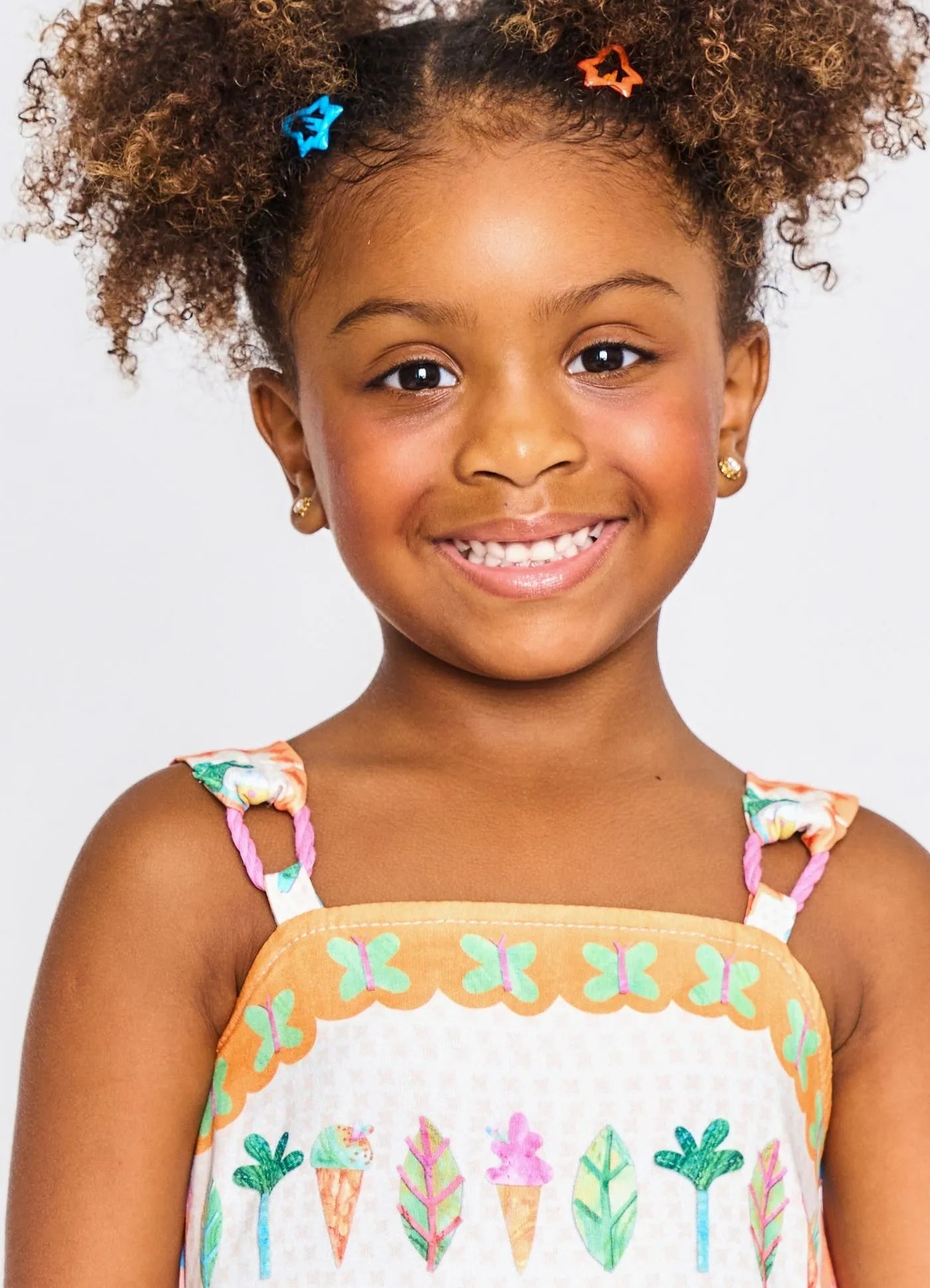 VESTIDO DELICIAS DE VERAO ALPHABETO OFF WHITE/LARANJA