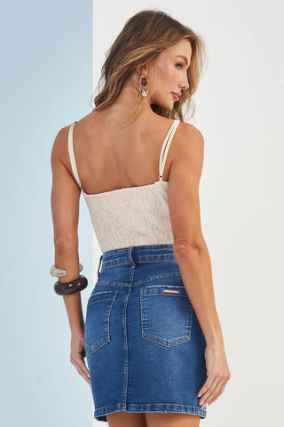 TOP FEM ALCA EM PLANO ALFAIATARIA COMFY PEROLA