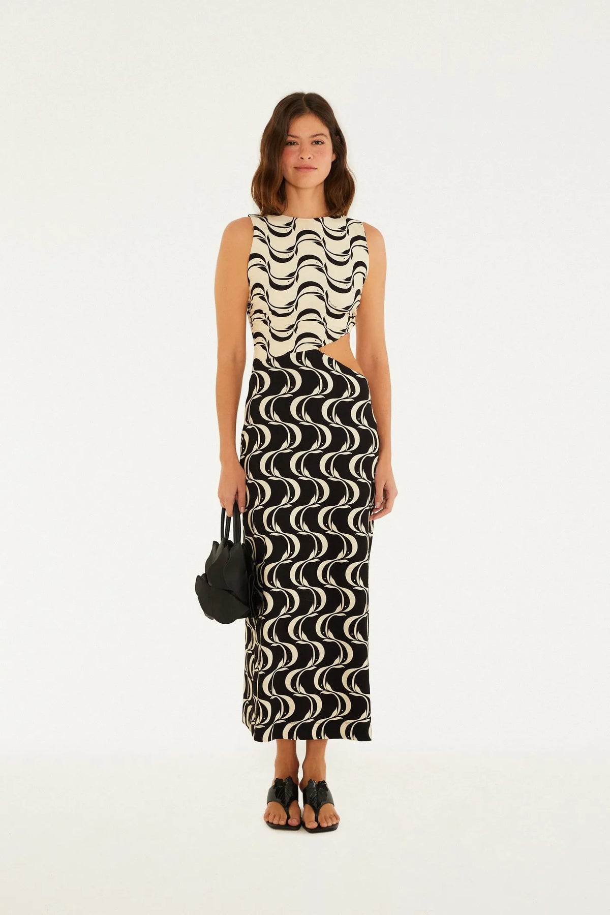 VESTIDO FEM RECORTE PEIXE COPA FARM PRETO/OFF WHITE