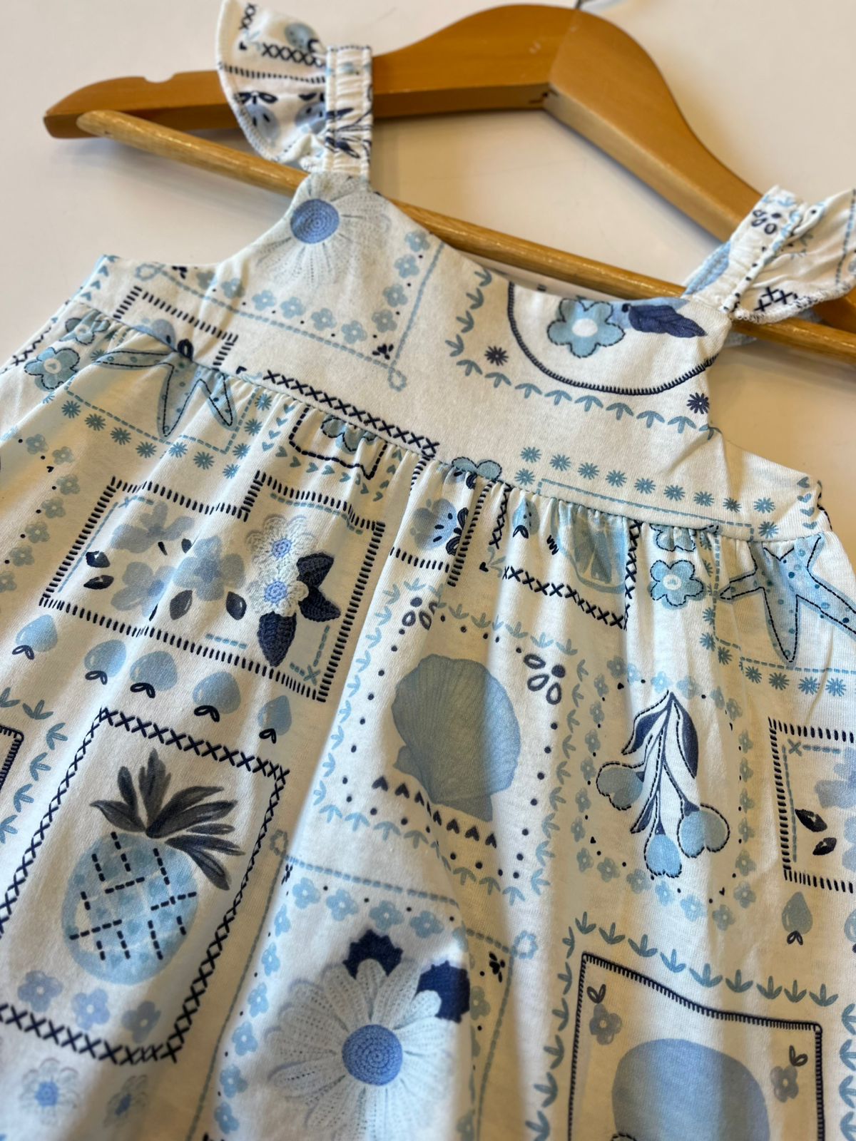 VESTIDO ALCA C ELAST EST DIGITAL BARRA BRANCO