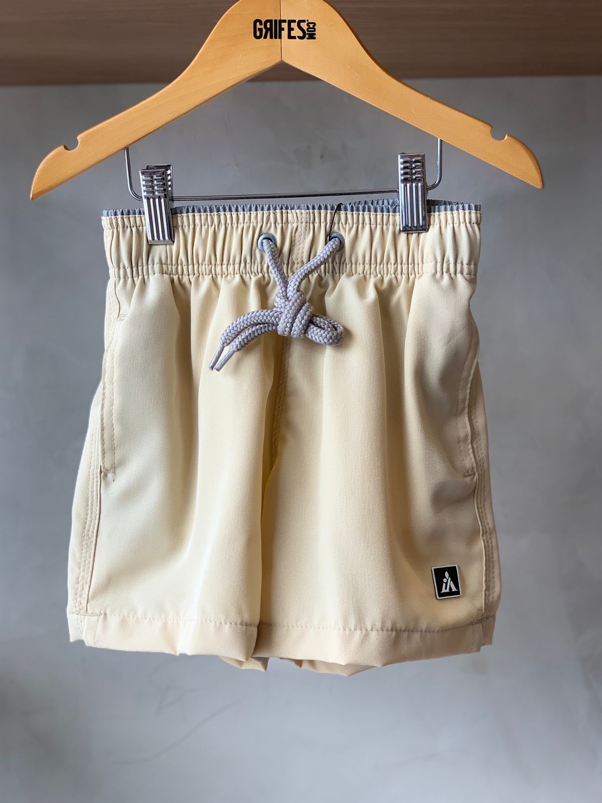 SHORT TACTEL MASC KIDS LISO MARFIM/CINZA