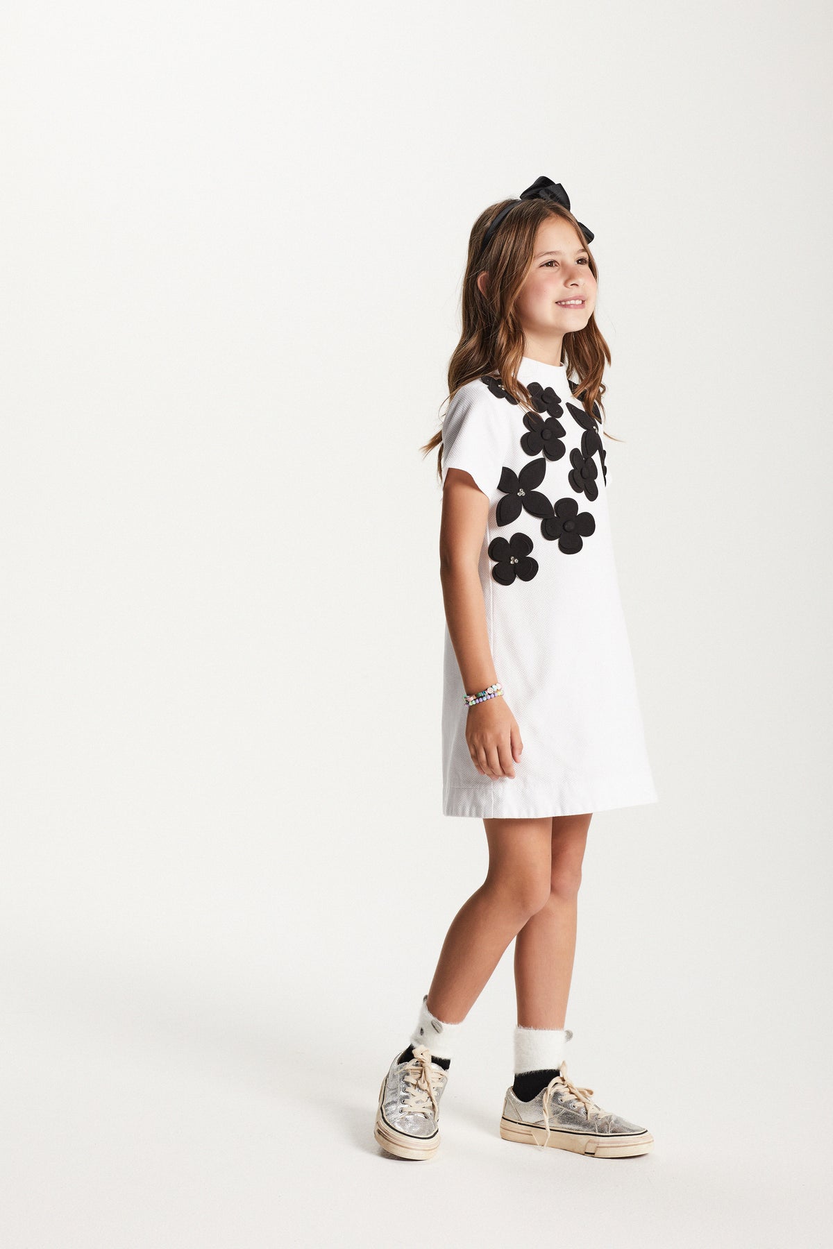 VESTIDO JUMPER PIQUET SOFIA APLIQ FLORES BRANCO