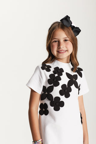 VESTIDO JUMPER PIQUET SOFIA APLIQ FLORES BRANCO