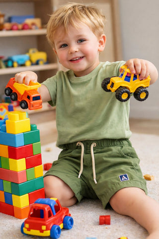 BERMUDA KIDS TACTEL PELETIZADO LISO MILITAR/KHAKI