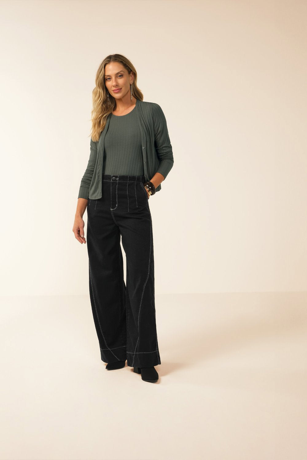 CONJ FEM BL E CARDIGAN ML CANEL VISCOSE CHUMBO