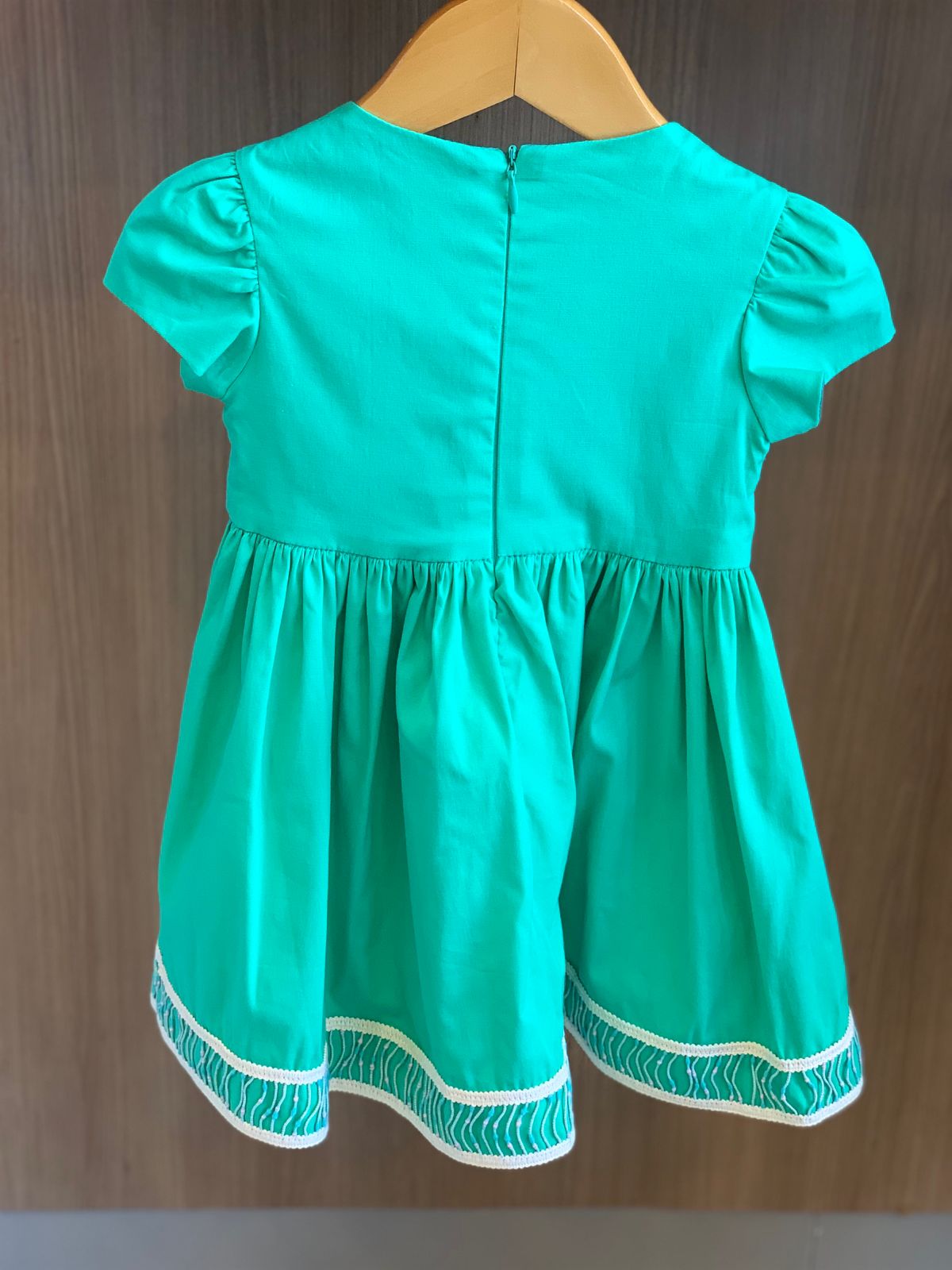 VESTIDO TRICOLINE C DET LACOS FRENTE VERDE TURQUESA