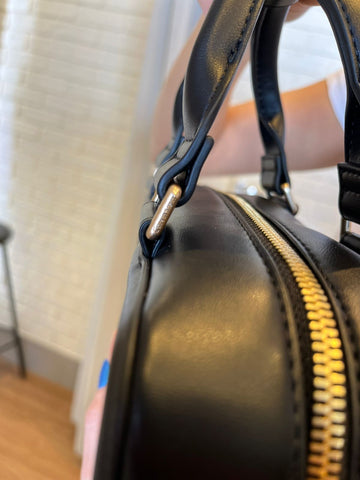 BOLSA CKJ FEM TOTE MINI LOGO REISSUE PRETO
