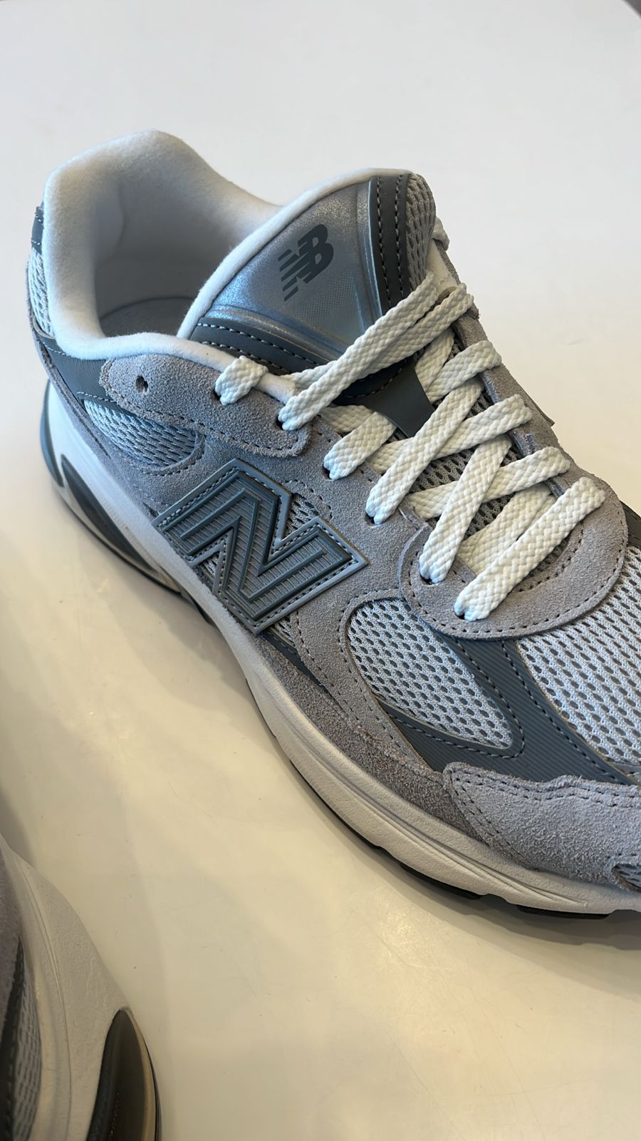 TENIS NB 2010 UNISEX NEW BALANCE CINZA