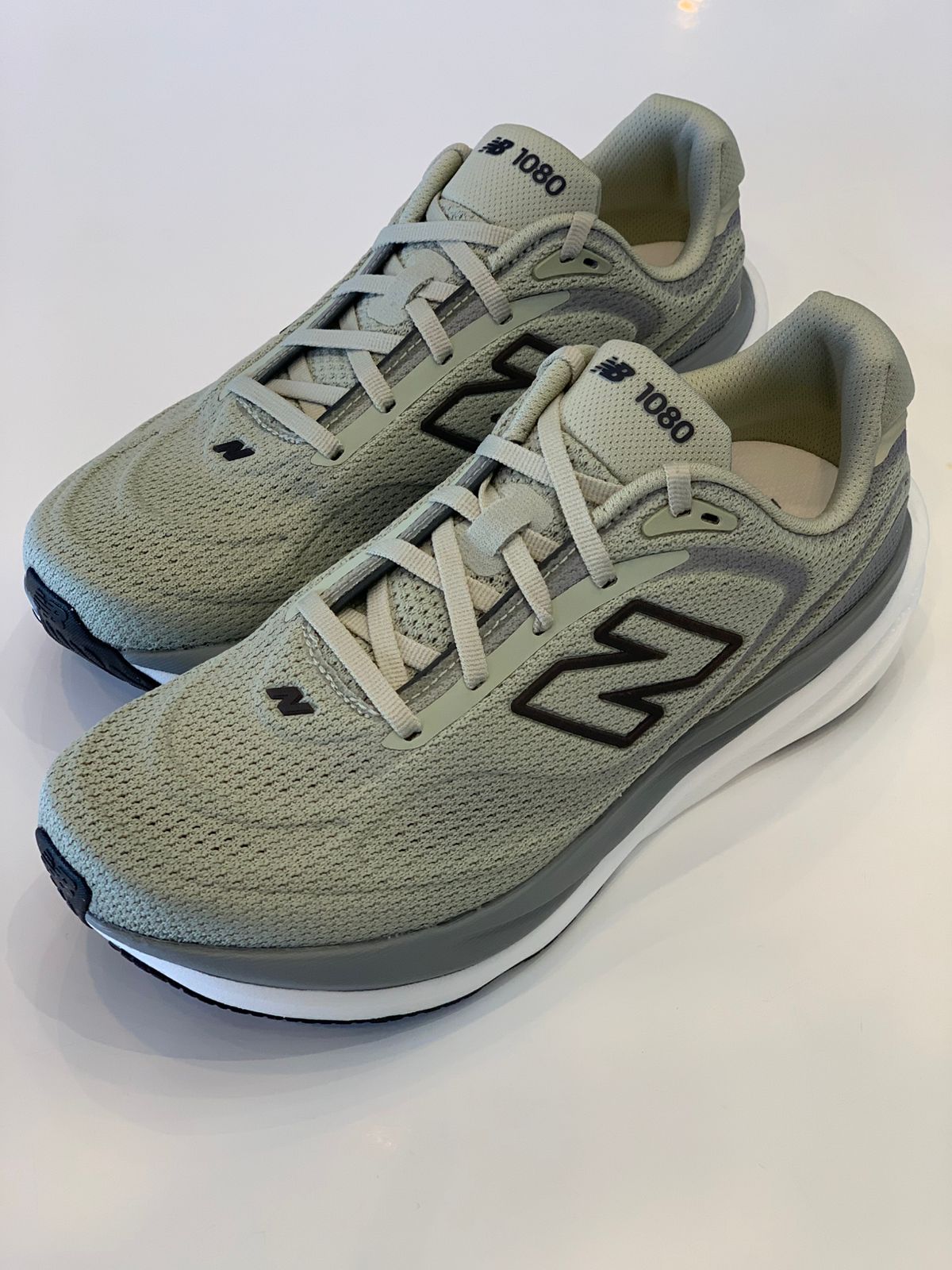 TENIS NB INFINION 1080V15 NEW BALANCE VERDE OLIVA/PRETO