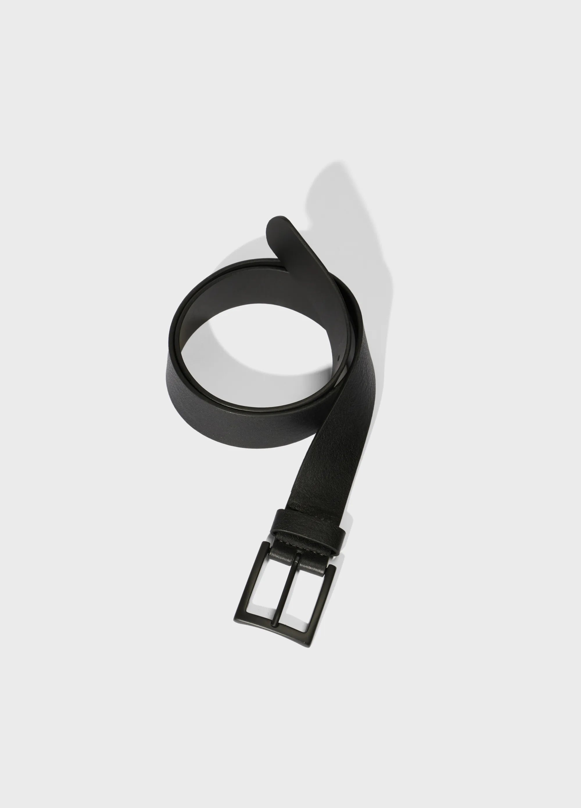 CINTO MAS E LEATHER OSKLEN PRETO