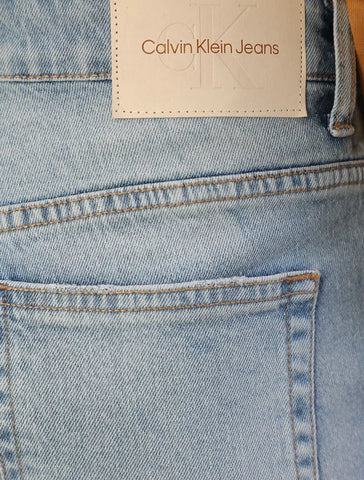 BERMUDA FEM CKJ JEANS ALONGADA 5 POCKETS AZUL CLARO