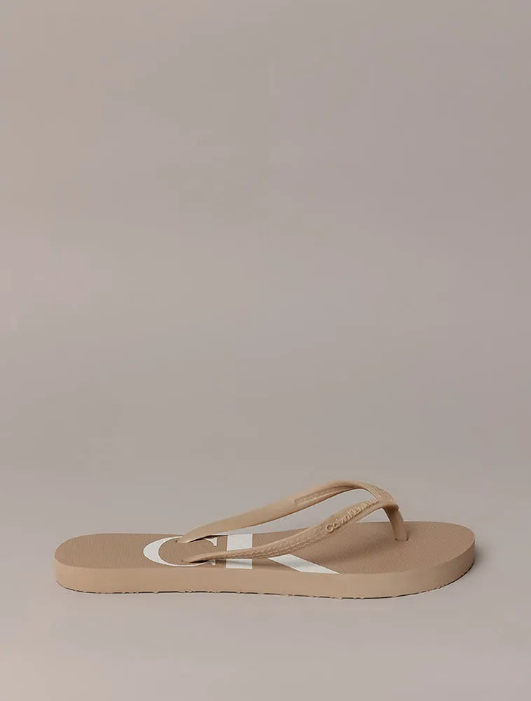 CHINELO CKJ FEM LOGO CORRIDO CK CAQUI CLARO