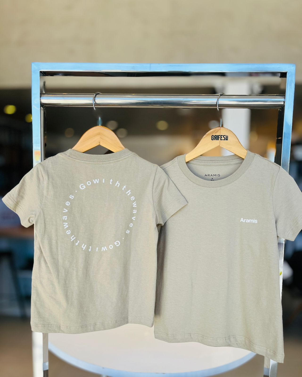 CAMISETA MAS MC ARAMIS INF EST CIRCULO CAQUI