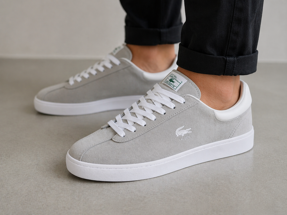 TENIS MASC BASESHOT LACOSTE CINZA/BRANCO 25Y