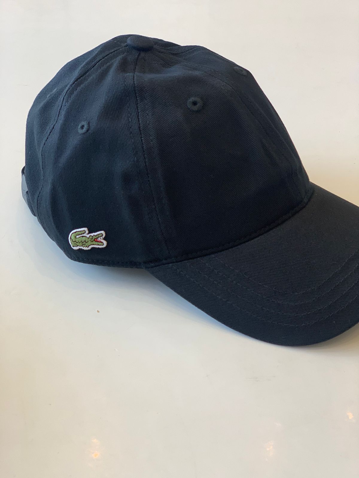 BONE LOGO LATERAL LACOSTE PRETO 031