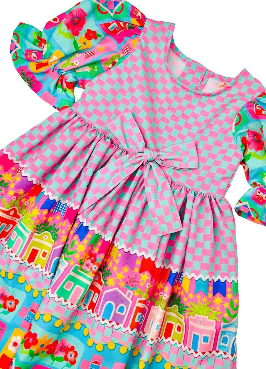 VESTIDO ARRAIA DE CORES QUADRADOS BUSTO ROSA/ESMERALDA