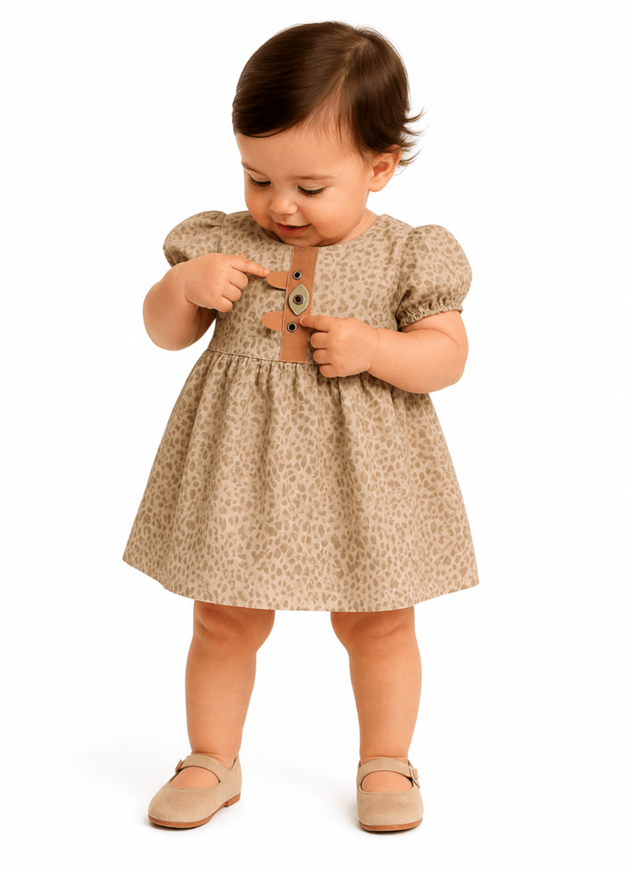 VESTIDO E CALCINHA BB BICHINHOS PELUCIA AREIA