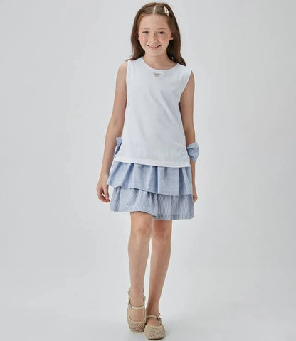 VESTIDO JUMPER EM PIQUET COM BABADOS AZUL MEDIO/BRANCO