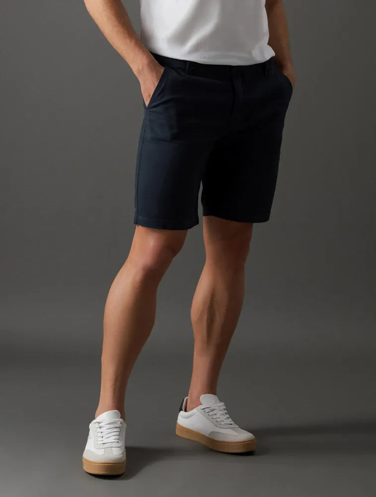 BERMUDA CKJ MAS COLOR CHINO MARINHO