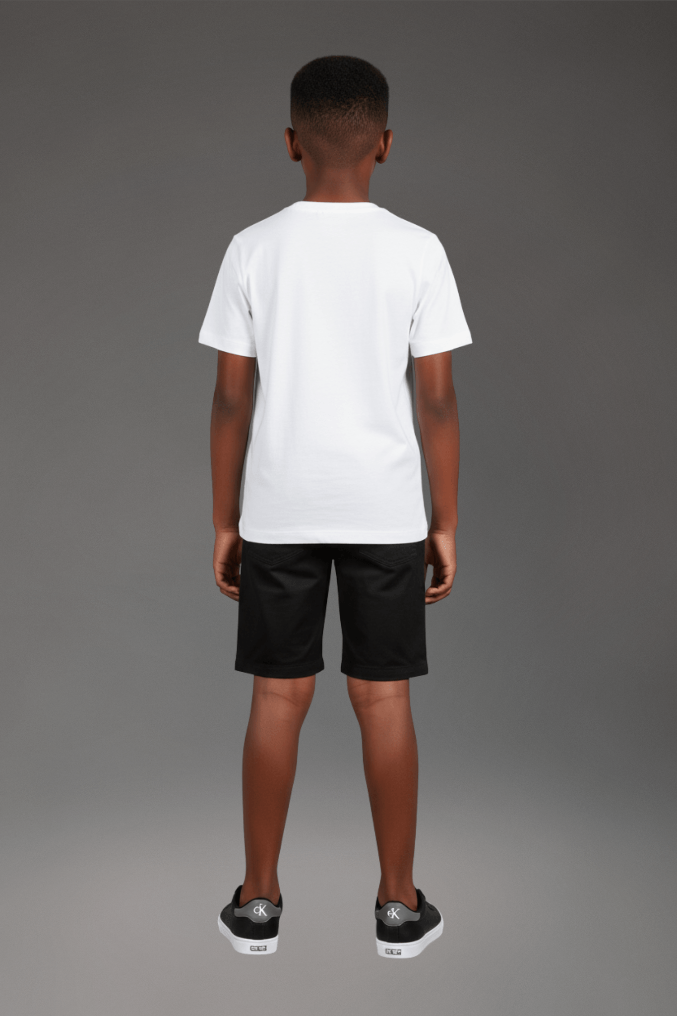 CAMISETA CKJ KIDS MAS LOGO COLLEGE BRANCO