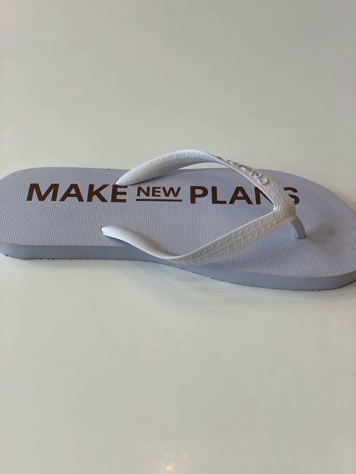 CHINELO CKJ MAS MAKE NEW PLANES BRANCO