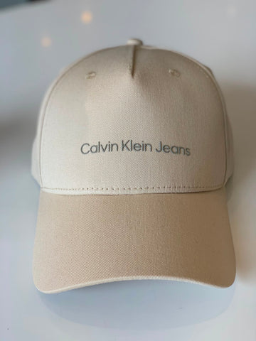 BONE CKJ KIDS 5 GOMOS CALVIN KLEIN JEANS CAQUI CLARO